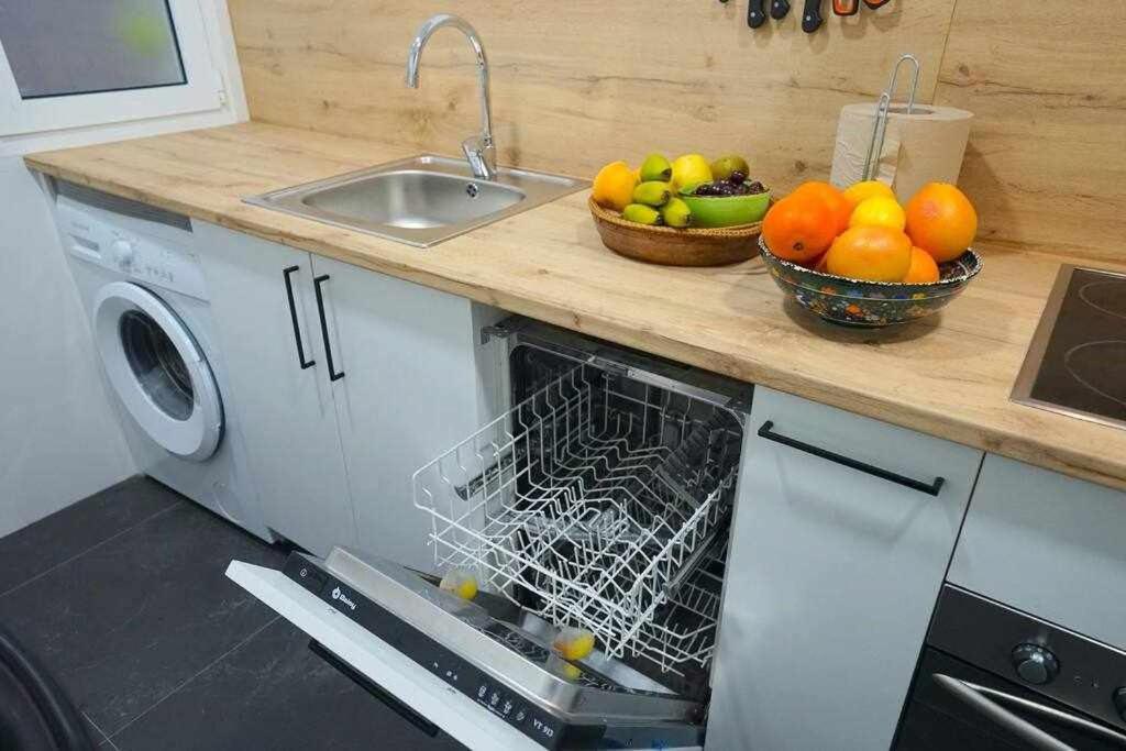 Apartamento Bilbao ciudad del mundo arte teletrabajo y ocio Exterior foto