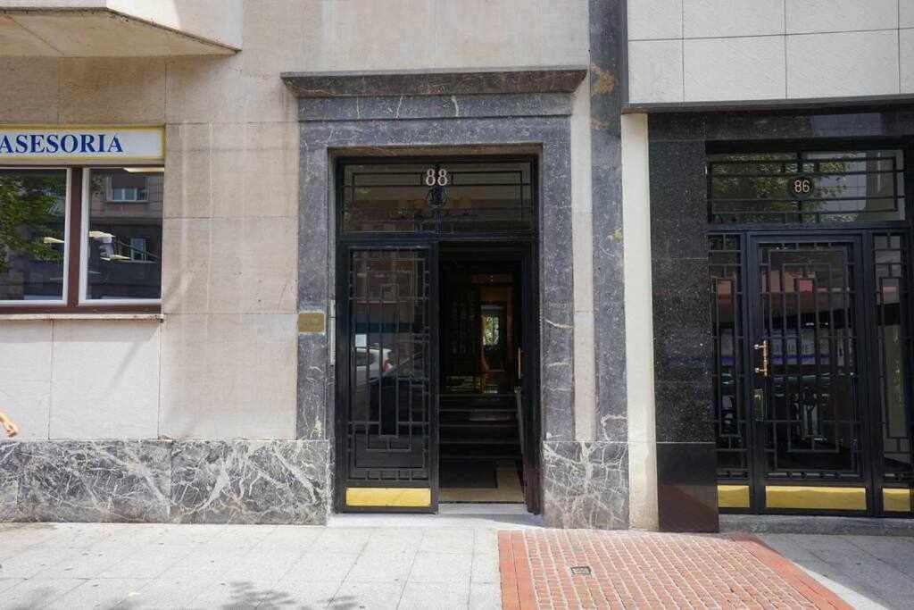 Apartamento Bilbao ciudad del mundo arte teletrabajo y ocio Exterior foto